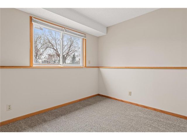 8001 Jeffery Avenue S, Cottage Grove, MN 55016