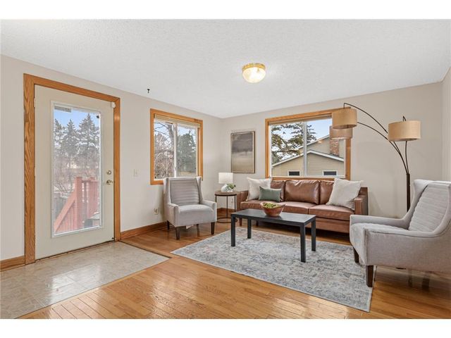 8001 Jeffery Avenue S, Cottage Grove, MN 55016