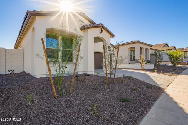 21301 W Roanoke Avenue, Buckeye, AZ 85396