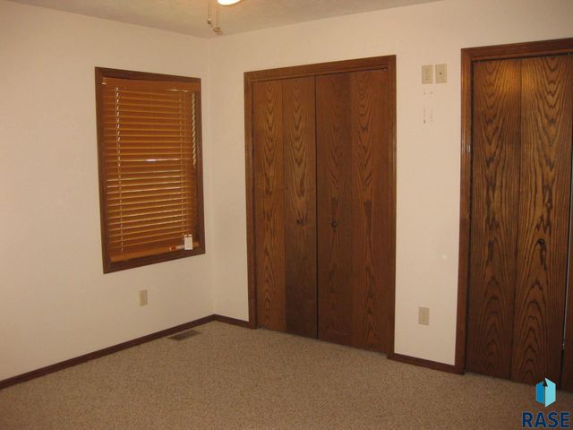 525 Valley View Ave Avenue, Baltic, SD 57003