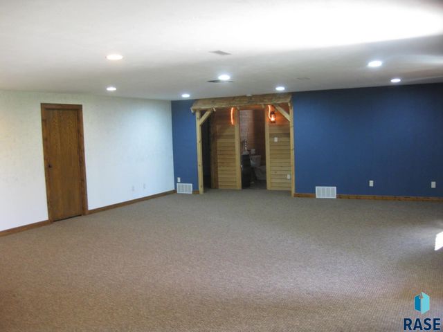 525 Valley View Ave Avenue, Baltic, SD 57003