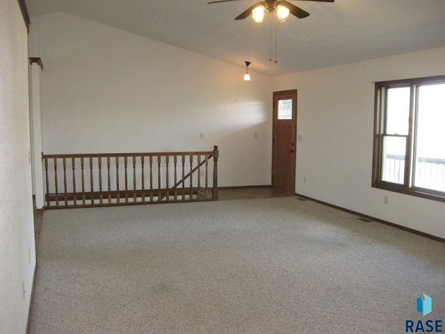 525 Valley View Ave Avenue, Baltic, SD 57003