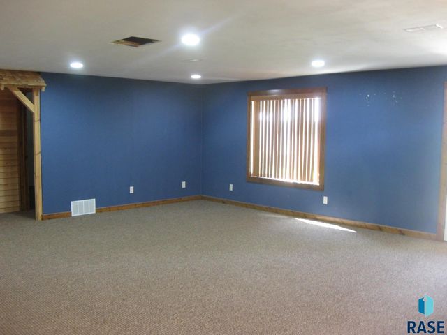 525 Valley View Ave Avenue, Baltic, SD 57003