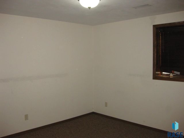 525 Valley View Ave Avenue, Baltic, SD 57003