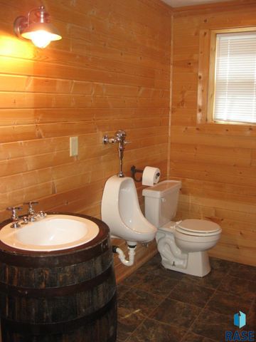 525 Valley View Ave Avenue, Baltic, SD 57003