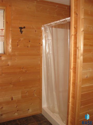 525 Valley View Ave Avenue, Baltic, SD 57003