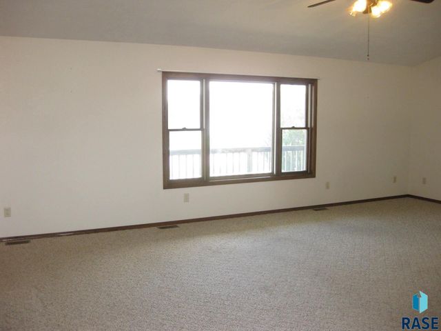 525 Valley View Ave Avenue, Baltic, SD 57003