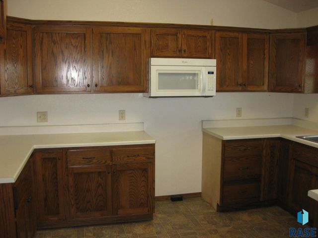 525 Valley View Ave Avenue, Baltic, SD 57003