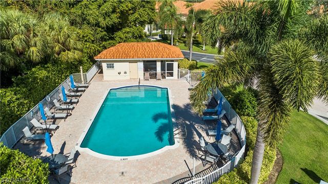 1190 Egrets Walk CIR 103, Naples, FL 34108