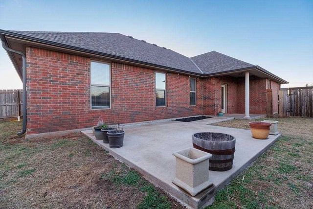 1209 Pebble Trail, Elgin, OK 73538