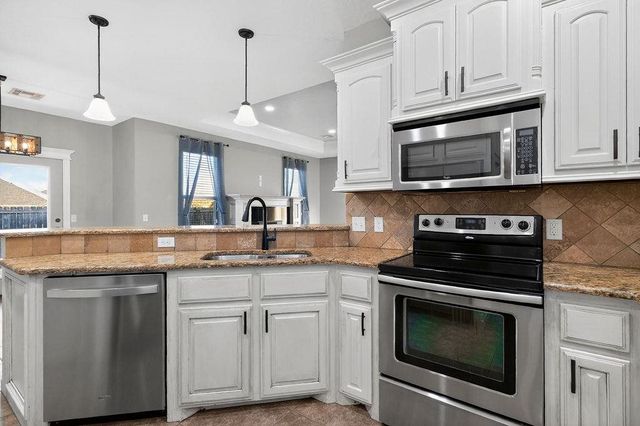 1209 Pebble Trail, Elgin, OK 73538