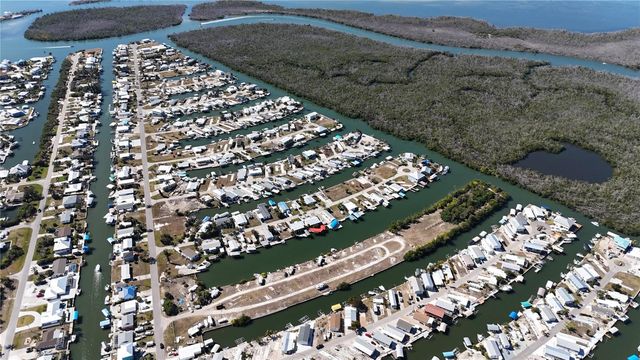 3900 ROYAL PALM DRIVE, St James City, FL 33956