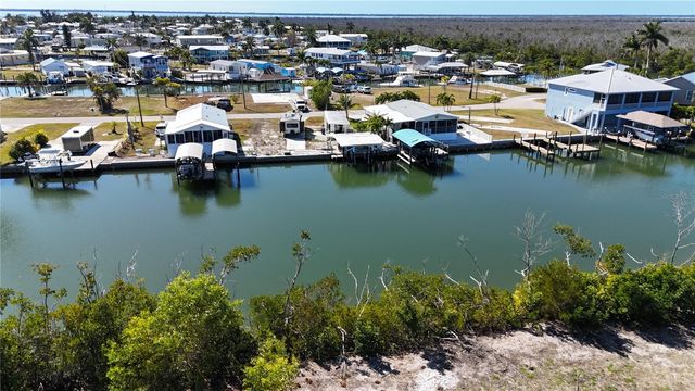 3900 ROYAL PALM DRIVE, St James City, FL 33956