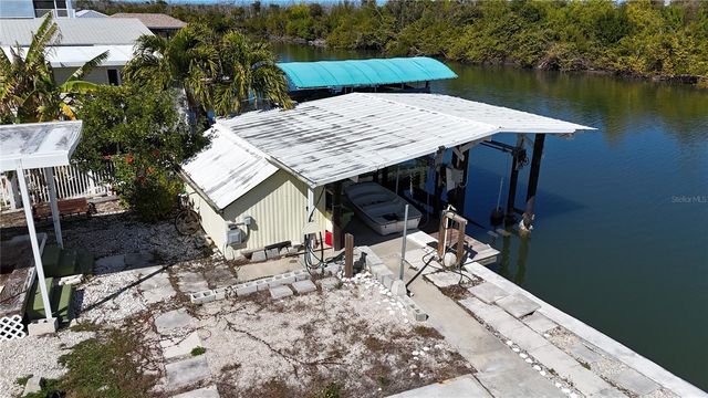 3900 ROYAL PALM DRIVE, St James City, FL 33956