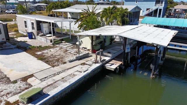 3900 ROYAL PALM DRIVE, St James City, FL 33956