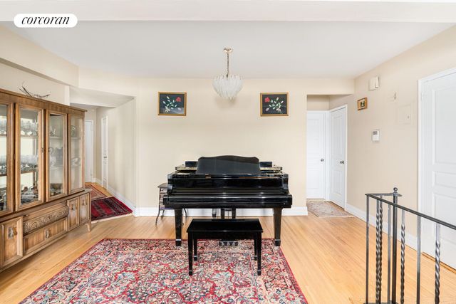 3441 85th St Apt 4G, New York City, NY 11372