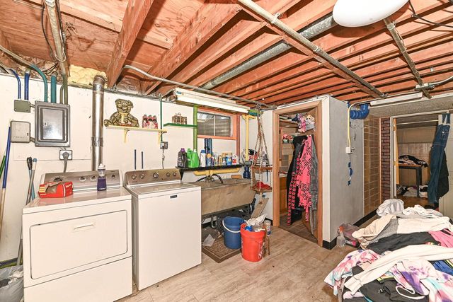 8604 20th AVENUE, Kenosha, WI 53143