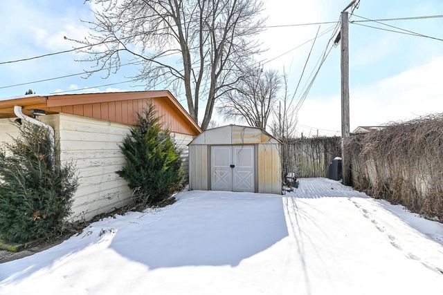 8604 20th AVENUE, Kenosha, WI 53143