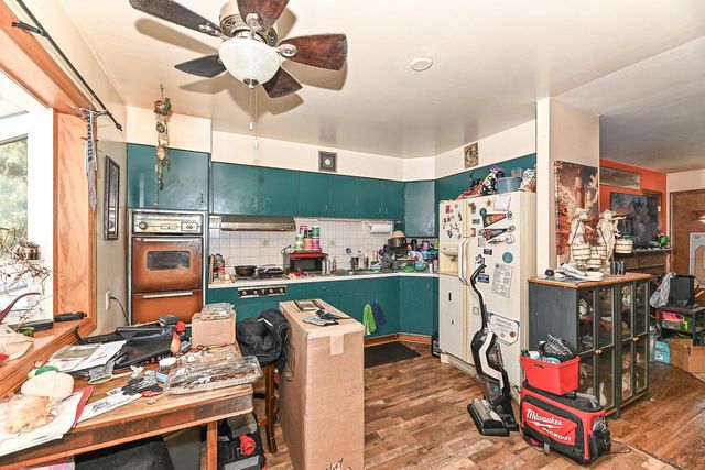 8604 20th AVENUE, Kenosha, WI 53143