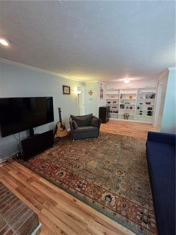 903 River Run Drive, Atlanta, GA 30350