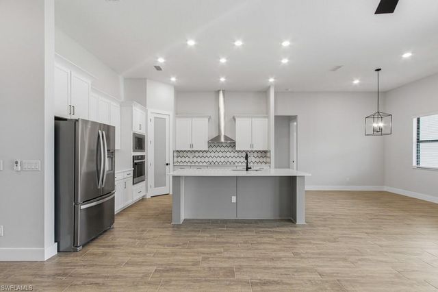 3602 SW 3rd ST, Cape Coral, FL 33991