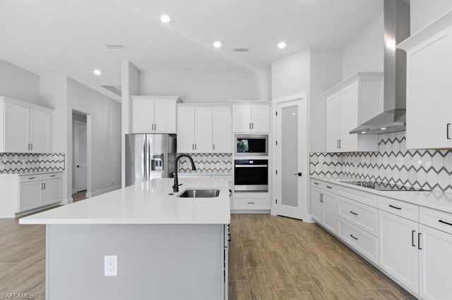 3602 SW 3rd ST, Cape Coral, FL 33991