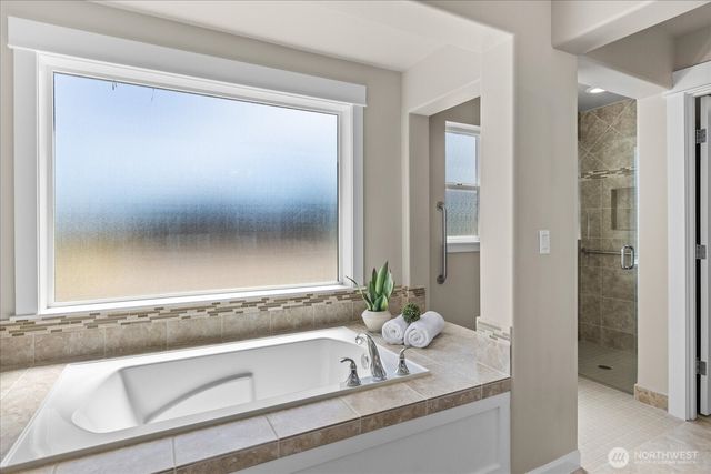 5028 70th Place SW, Mukilteo, WA 98275