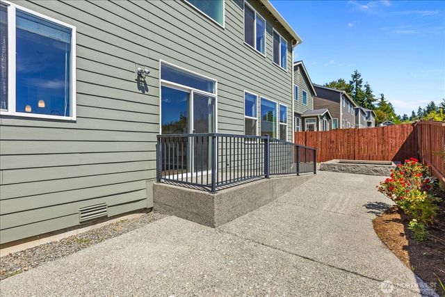 5028 70th Place SW, Mukilteo, WA 98275