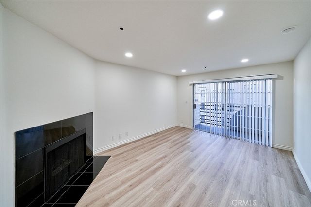 345 S Alexandria 212, Los Angeles, CA 90020