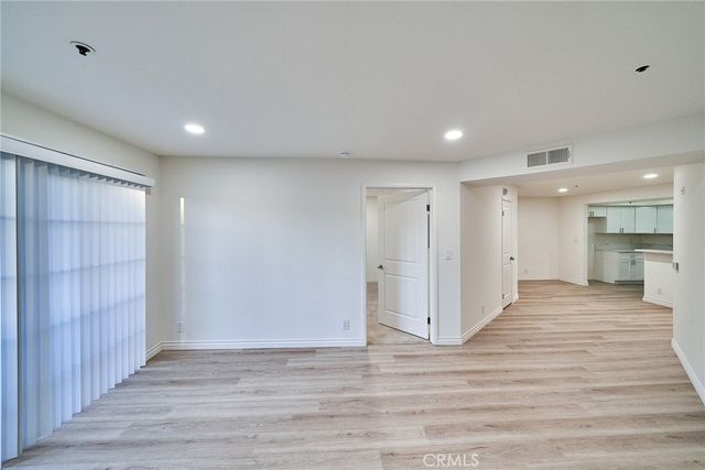 345 S Alexandria 212, Los Angeles, CA 90020
