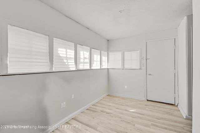 719 Robert Street, Lansing, MI 48910