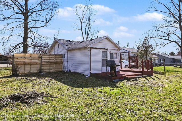 719 Robert Street, Lansing, MI 48910