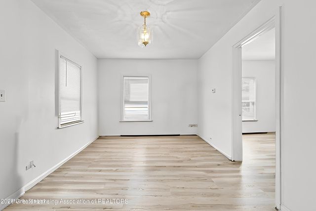 719 Robert Street, Lansing, MI 48910