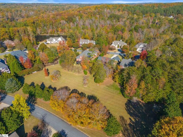 236 Horseshoe Lake Drive, Spartanburg, SC 29306