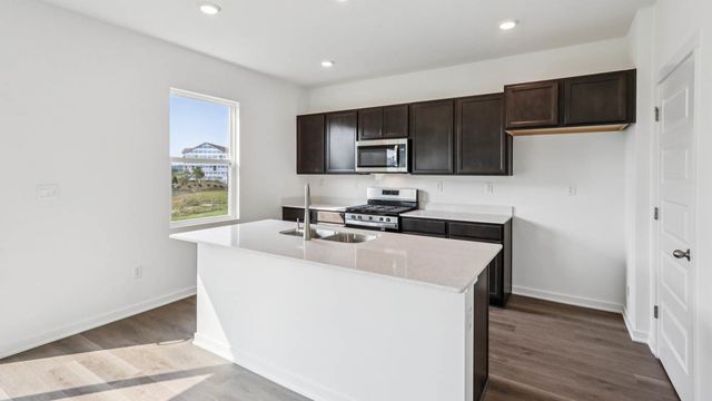 992 Sapphire Lane, Montgomery, IL 60538