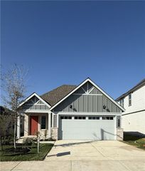 895 Kickapoo Lane, College Station, TX 77845