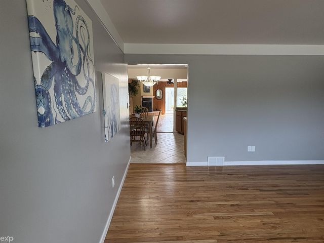 22024 Evergreen Street, Saint Clair Shores, MI 48082