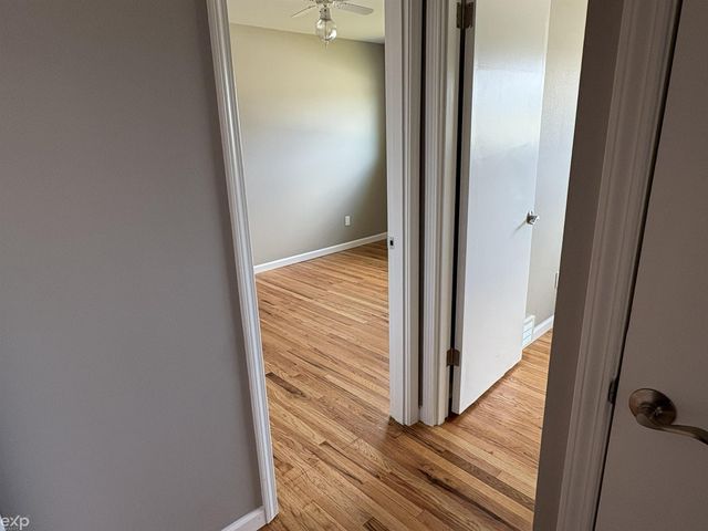22024 Evergreen Street, Saint Clair Shores, MI 48082