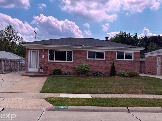 22024 Evergreen Street, Saint Clair Shores, MI 48082
