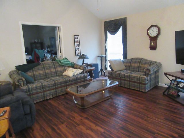 5201 Meadow Chase Lane, Flower Mound, TX 75028