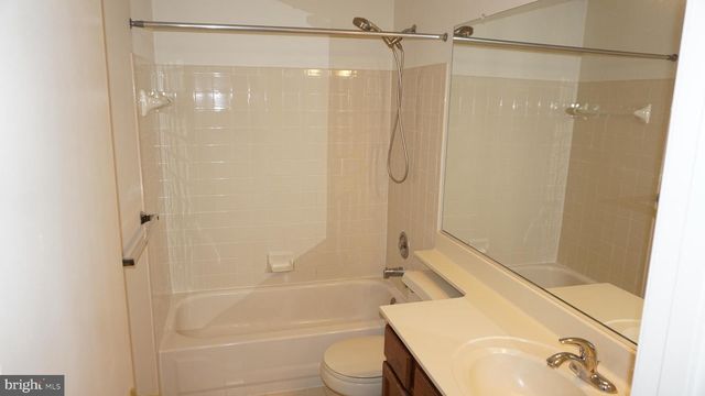 841 WATERFORD DR, Frederick, MD 21702