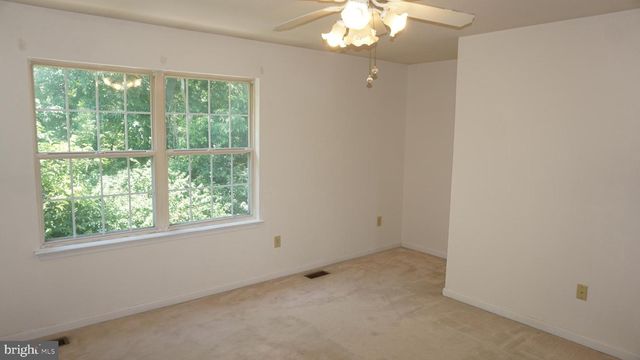 841 WATERFORD DR, Frederick, MD 21702