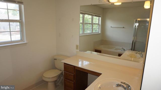 841 WATERFORD DR, Frederick, MD 21702