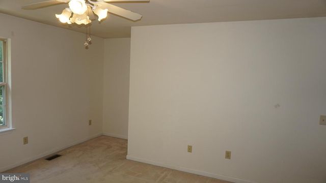 841 WATERFORD DR, Frederick, MD 21702