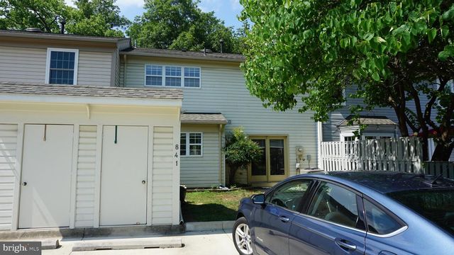 841 WATERFORD DR, Frederick, MD 21702