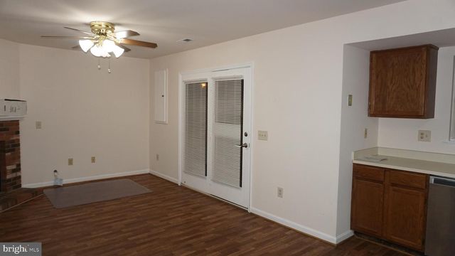 841 WATERFORD DR, Frederick, MD 21702