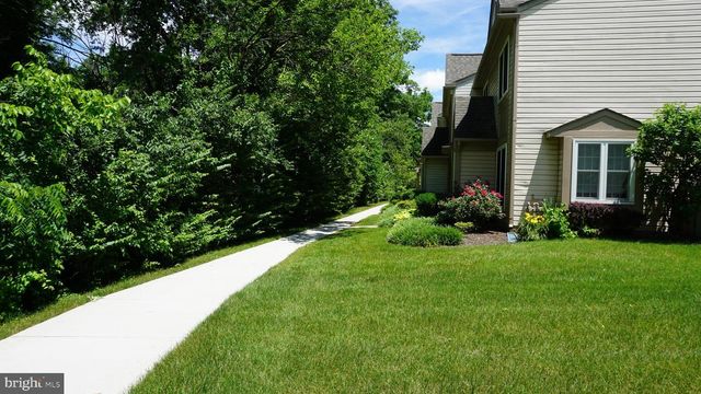 841 WATERFORD DR, Frederick, MD 21702