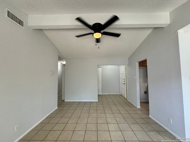 6604 SPRING HURST ST, San Antonio, TX 78249