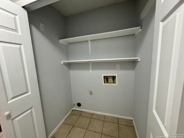 6604 SPRING HURST ST, San Antonio, TX 78249