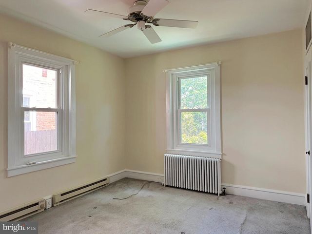 634 MAIN ST, Red Hill, PA 18076